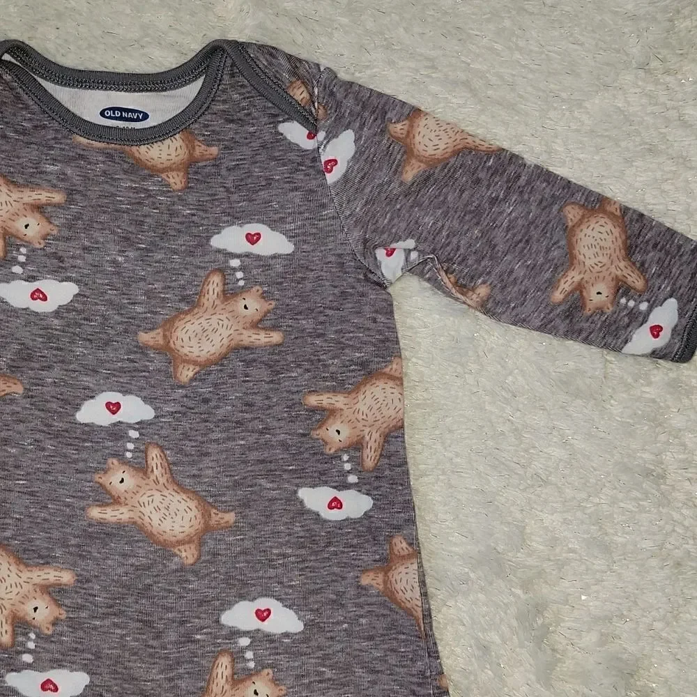 INFANT OLD NAVY GRAY BEAR WITH HEARTS ROMPER, SIZE 6-12 MONTHS